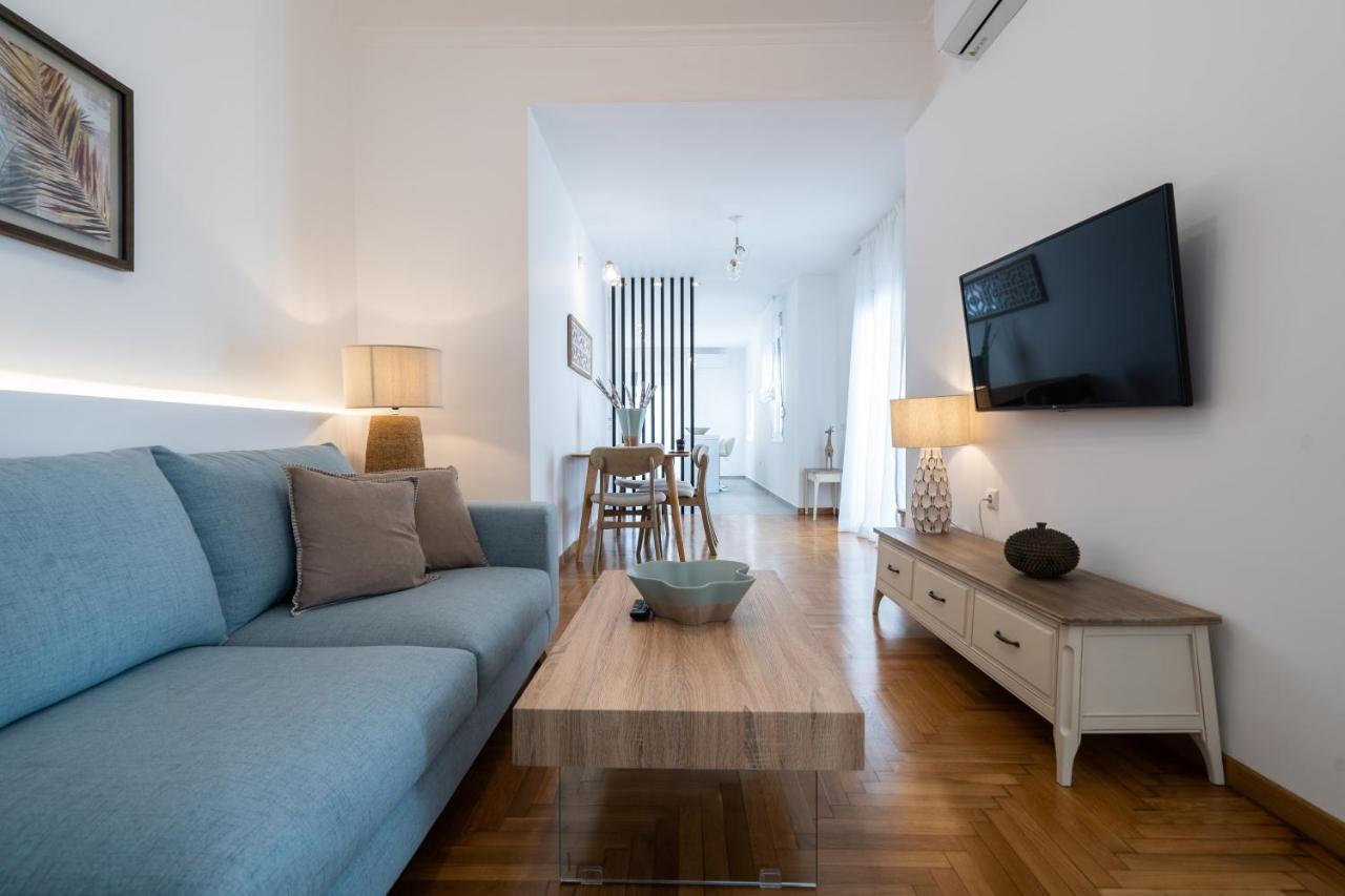Athens Experience In Exarchia, Big Terrace Apartment Bagian luar foto