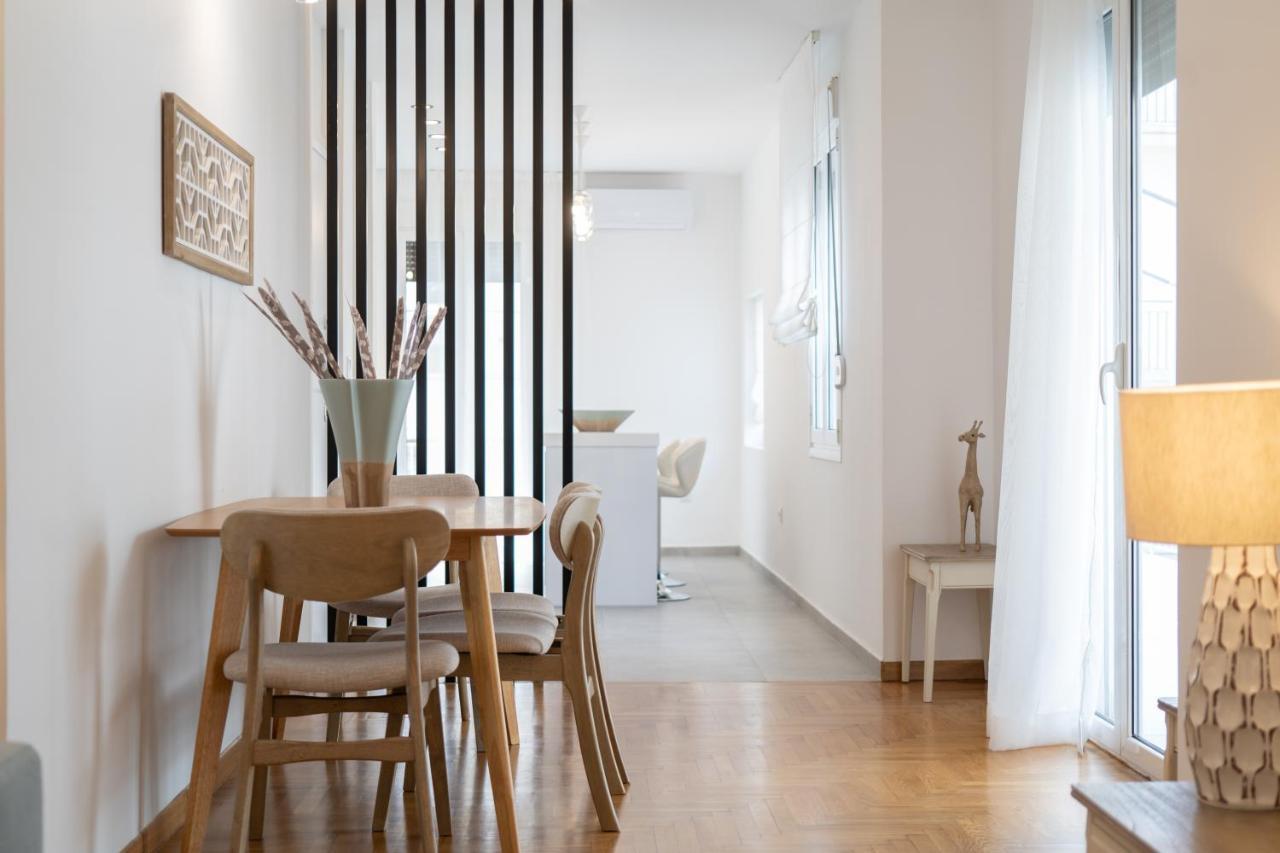 Athens Experience In Exarchia, Big Terrace Apartment Bagian luar foto